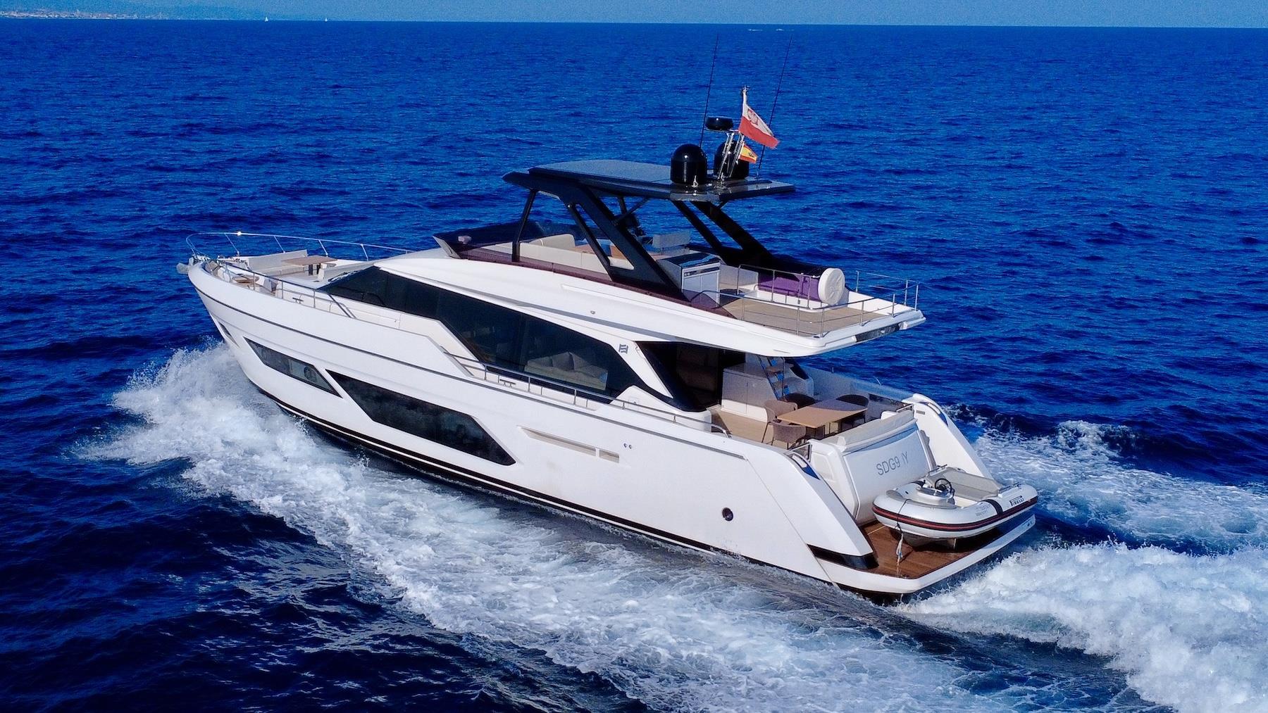 2024 FERRETTI YACHTS 720 